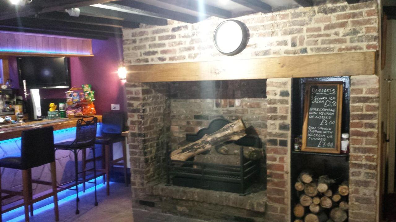 The Cabin Saracens Head Chapel Saint Leonards Buitenkant foto